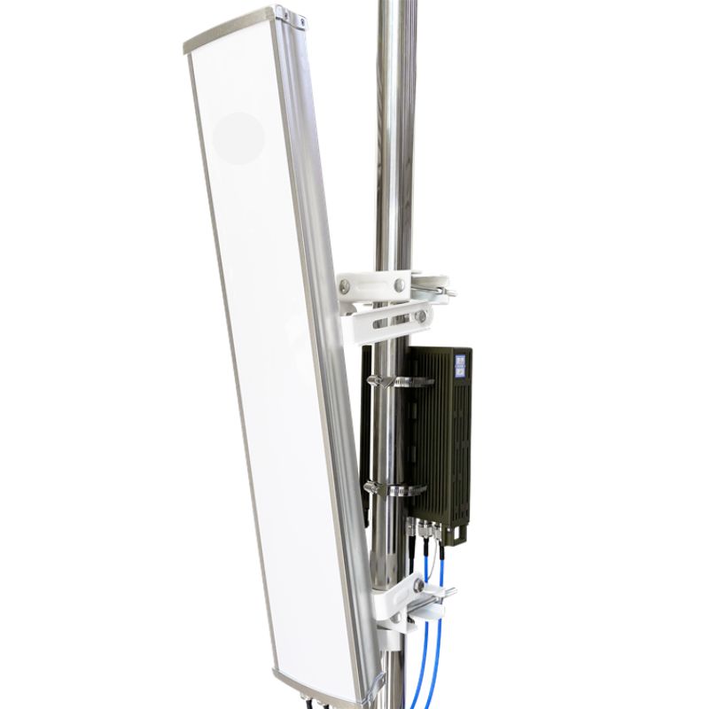 4.8 - 6.5 Ghz 21 Dbi 4 X 4 Mimo Sector Antenna